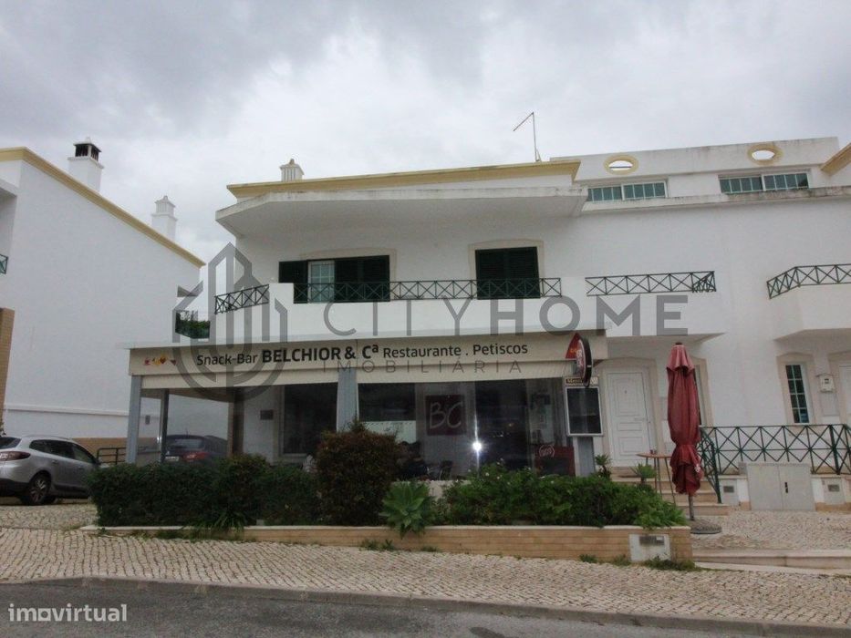 Espaço comercial para venda em zona central de Albufeira