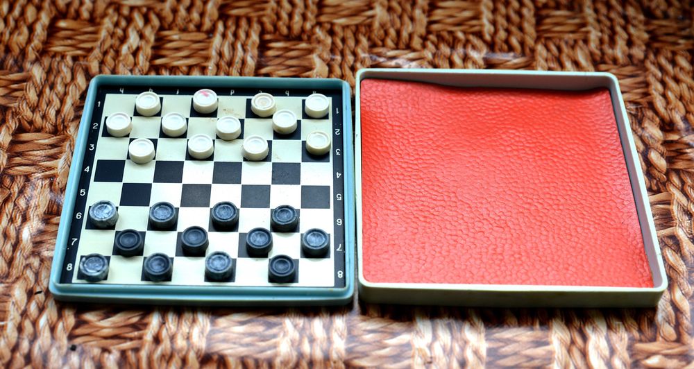 Дорожные магнитные шашки