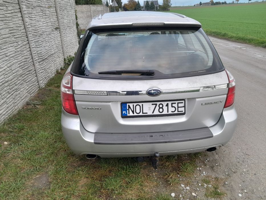 Subaru Legacy4 2.0 benzyna części maska zderzak lampa drzwi klapa 39D