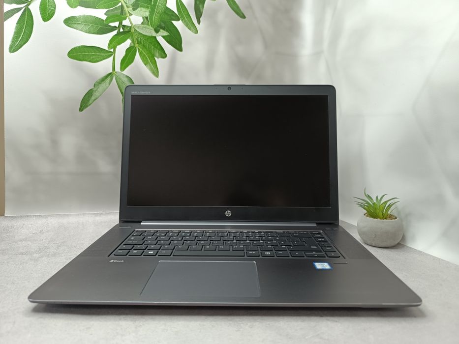 Quadro M1000M 4GB/Ноутбук HP Zbook Studio G3/i7-6700HQ/32/512/15.6"IPS