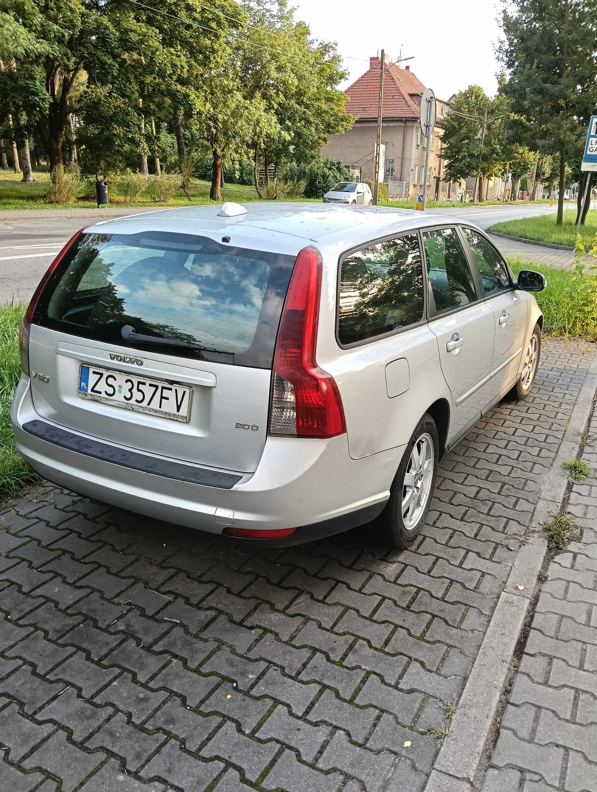 sprzedam VOLVO  V50 2L TDI 2008R