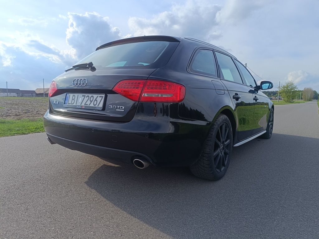 Audi A4 B8 3.0 TDI s-line Quatro 2011r