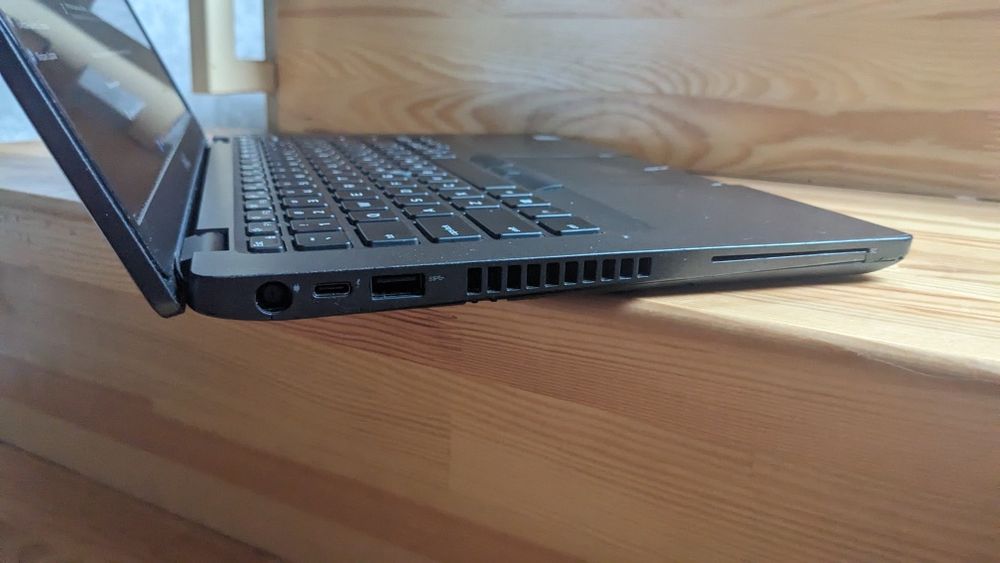 Ноутбук dell latitude 5400