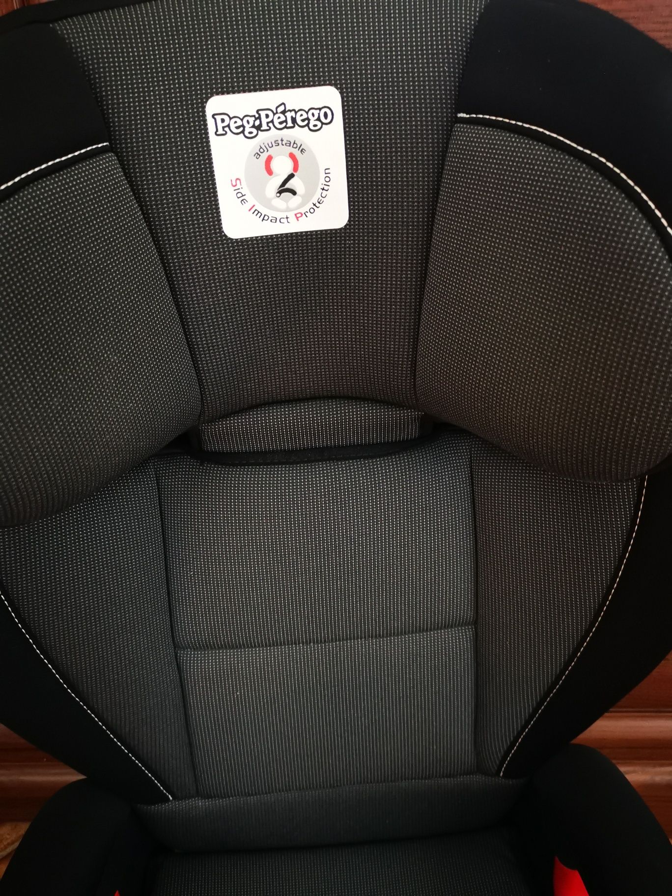 Автокрісло Peg-Perego Viaggio Surefix  бустер Isofix