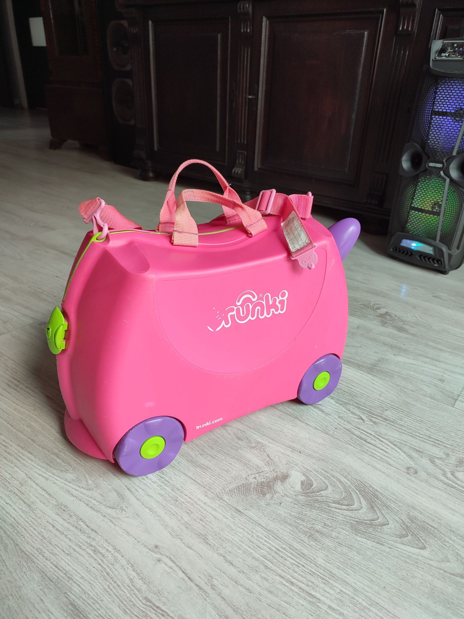 Walizka dla dzieci trunki