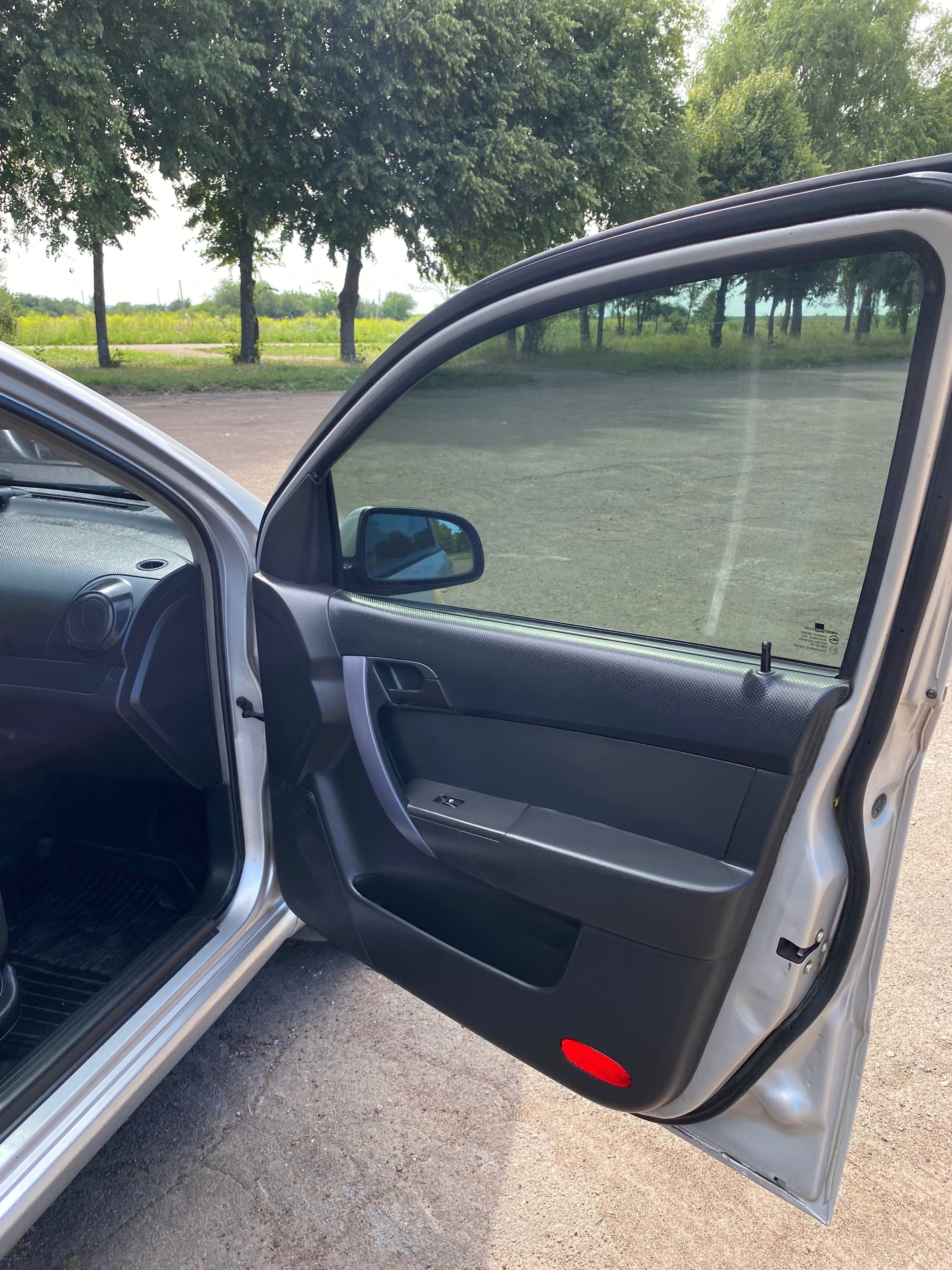 Chevrolet Aveo T250 LS