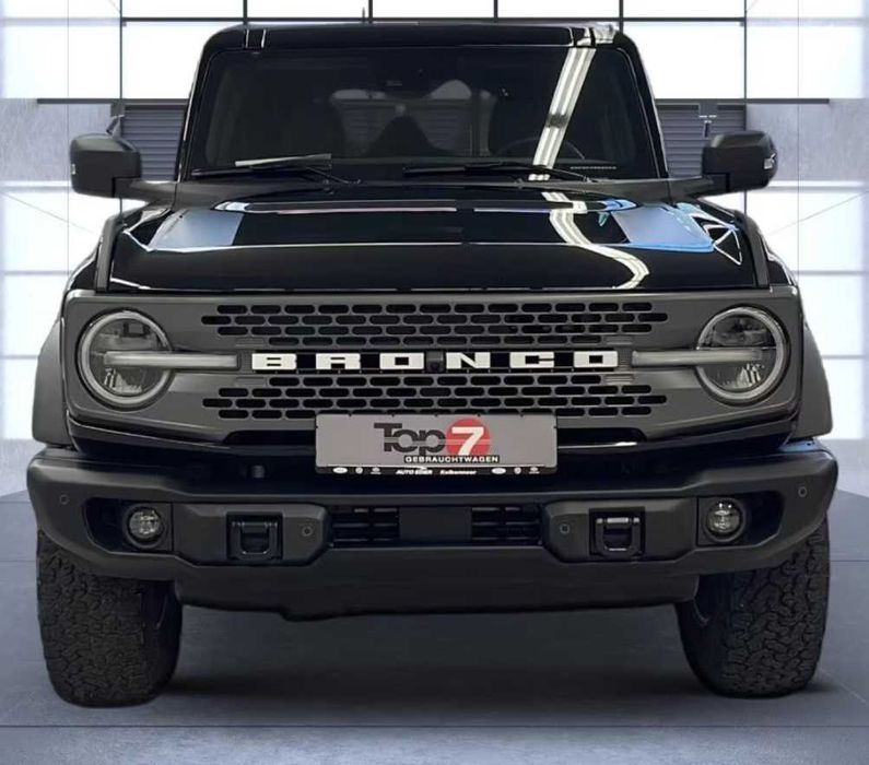 Бампер Ford Bronco Badlands Форд Бронко двері фари розборка шрот