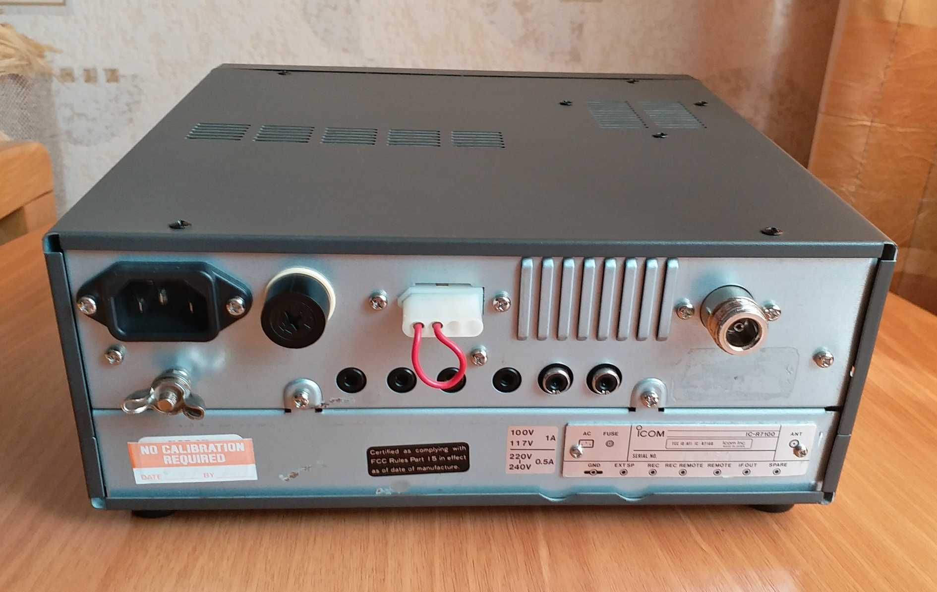 УКВ приемник ICOM IC-R7100
