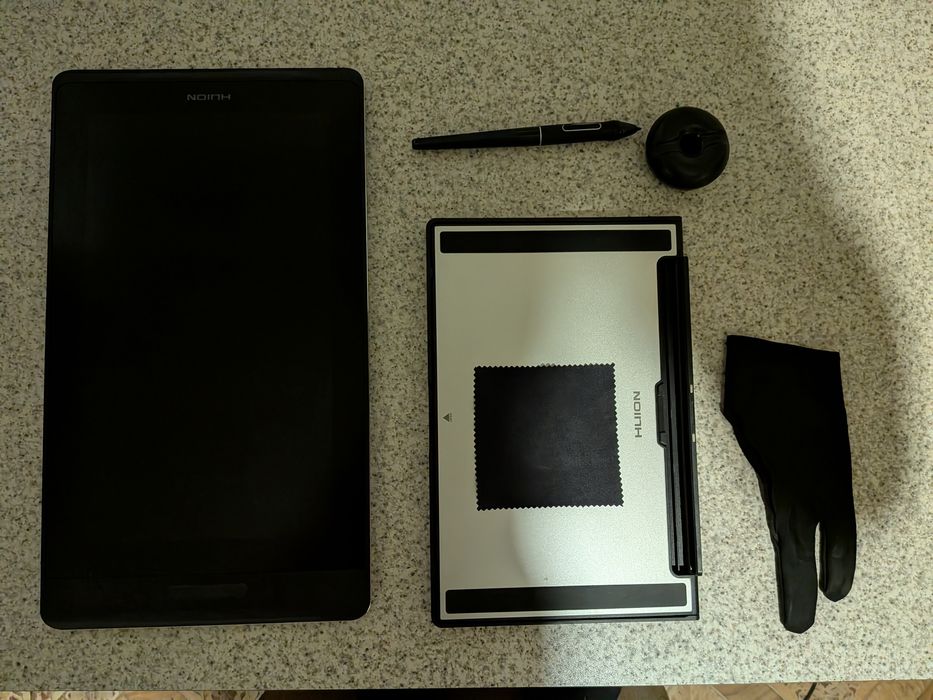 Tablet graficzny Huion kamvas 13