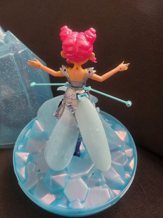 Latająca lalka wróżka Hatchimals