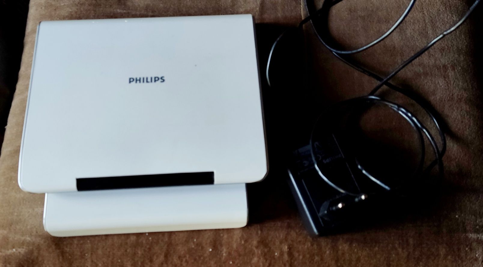 DVD плеєр програвач Philips PET 725
