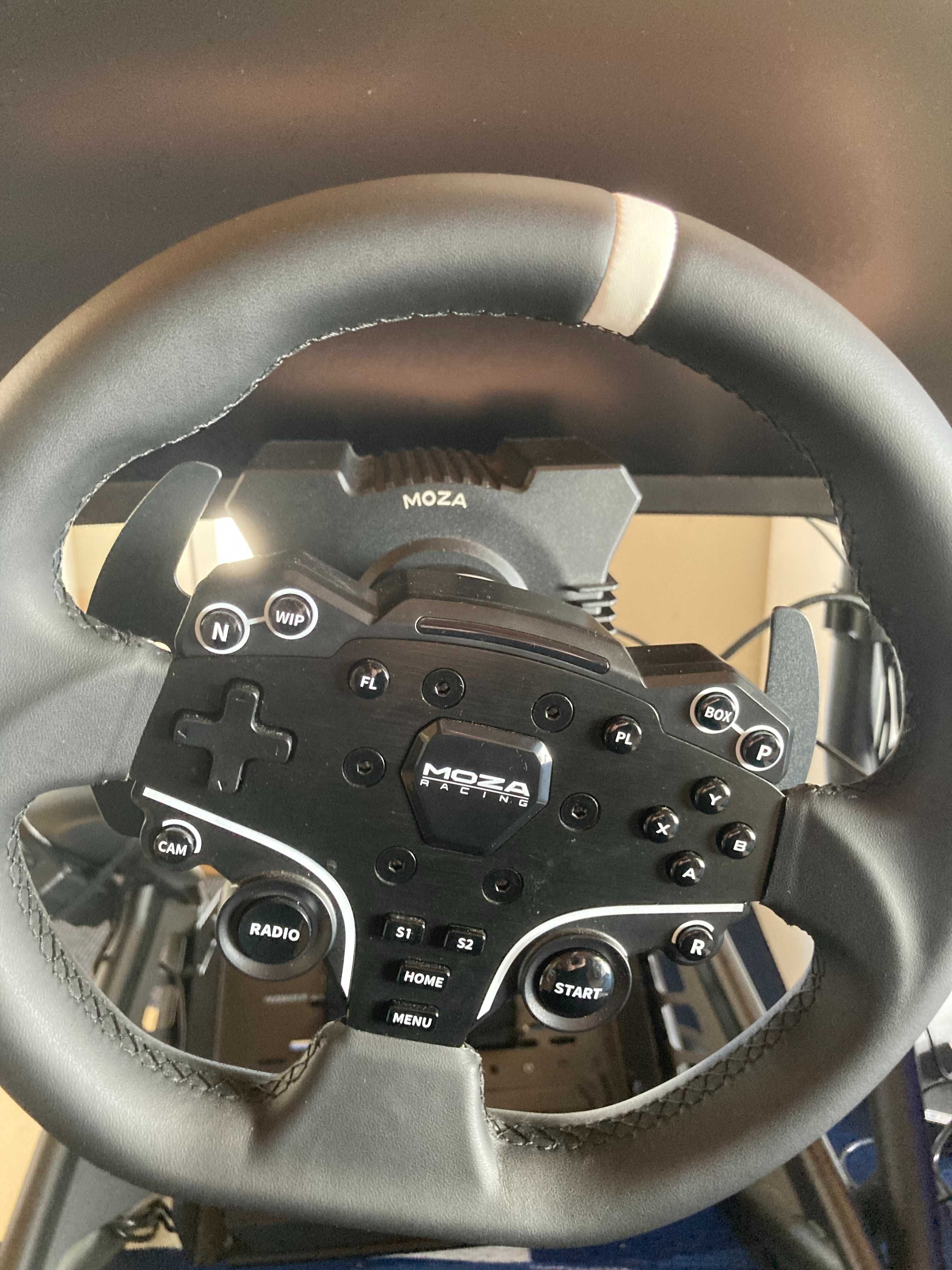 Bundle SimRacing Moza R5 / Playseat / Monitor 32 + Stand