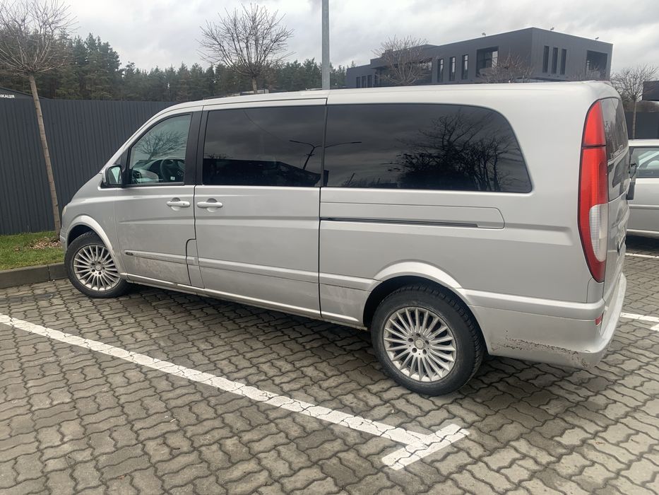 Mersedes Viano 2010рік оригінал пасажир екстралонг двоє відсувних двер