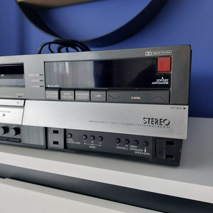 Nagrywarka kaset VHS JVC HR-D225EG USZKODZONA