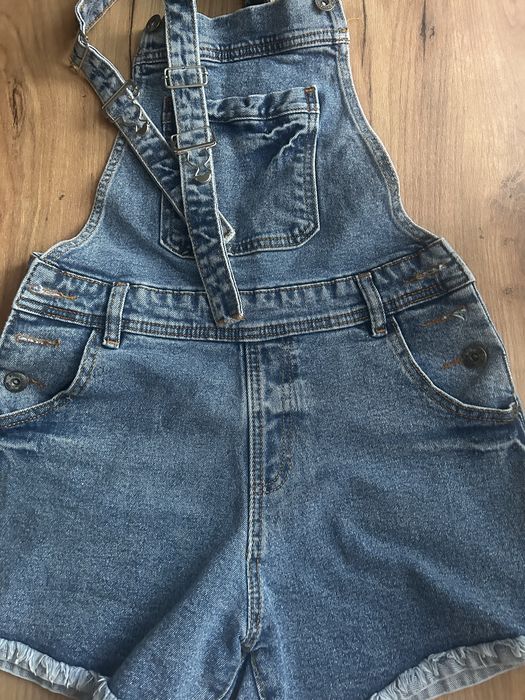 жіночий джинсовий комбінезон