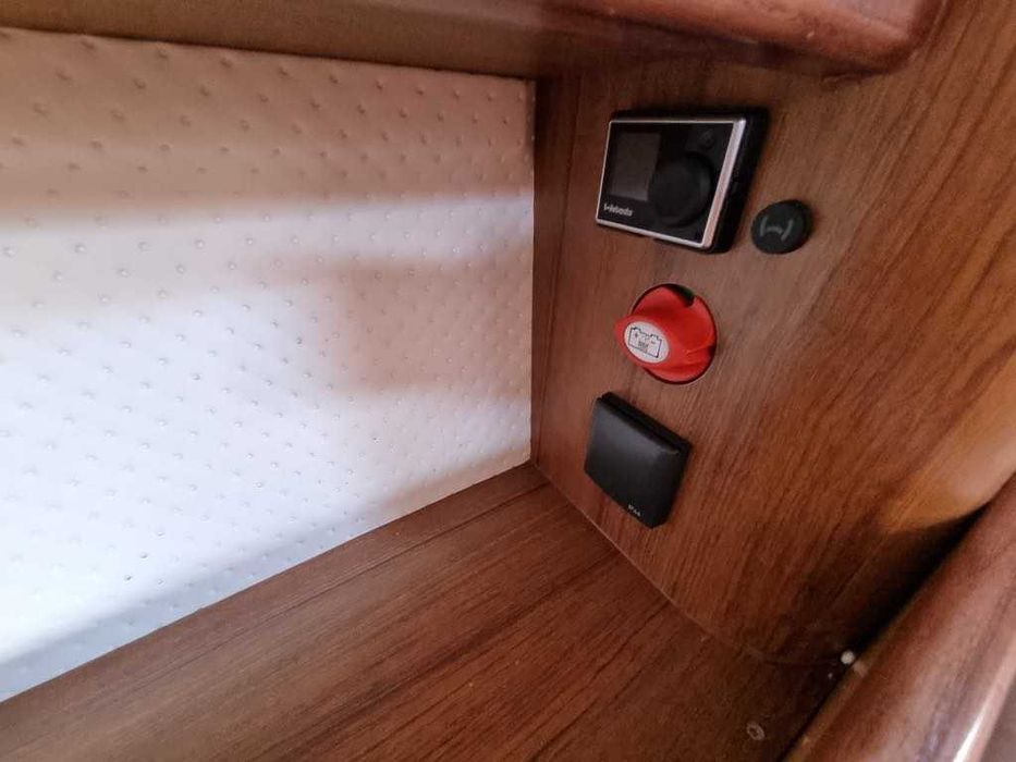 Czarter Jacht Maxus 28 Prestige Ruciane -Nida