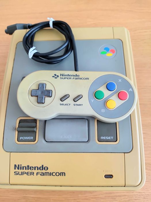 Consola Nintendo Super Famicom (SNES)