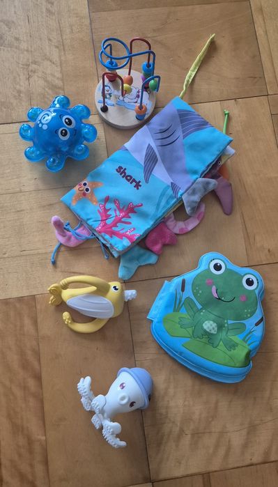 Zabawki niemowlęce gryzak Mombella