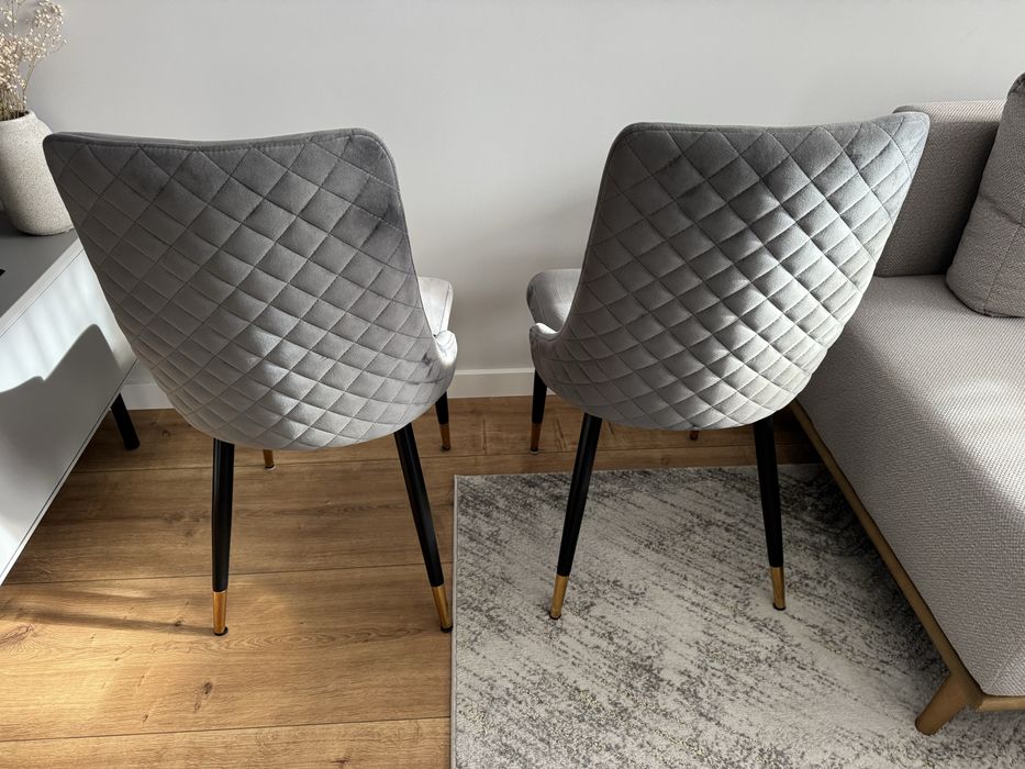 Krzesła Pikowane Velvet Piano