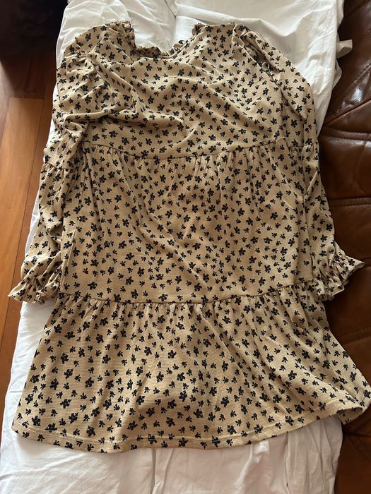 Vestido curto fresco