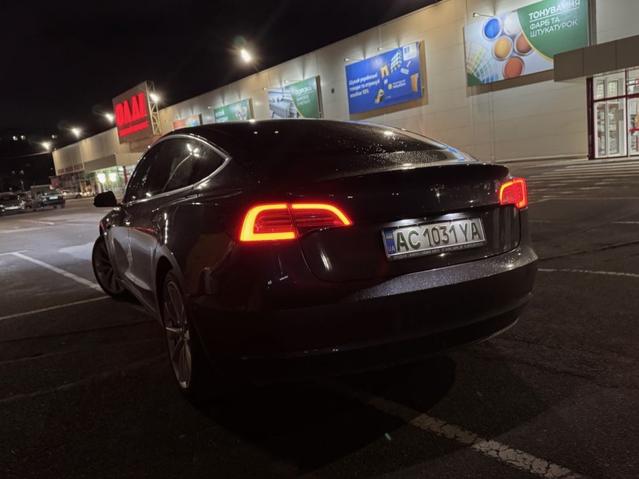 Tesla 3 Long Range | 440 км 75кВт | в ідеальному стані