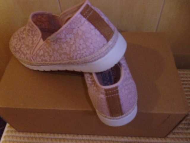 Buty skechers  różowe - tania okazja