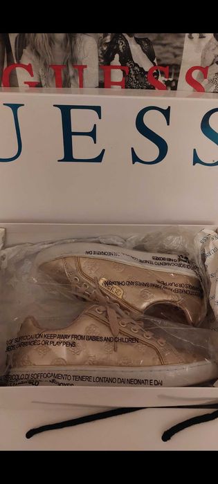 Sneakersy damskie Marki Guess