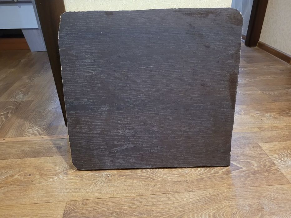 Отрезы столешницы 3шт и полки 2шт для
кух
ADV