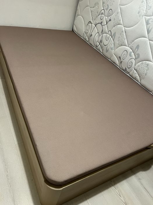 Cama sommie 190x140 sem colchao
