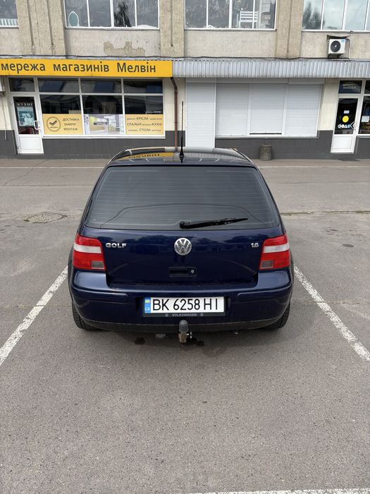 Продам авто Volkswagen Golf 4