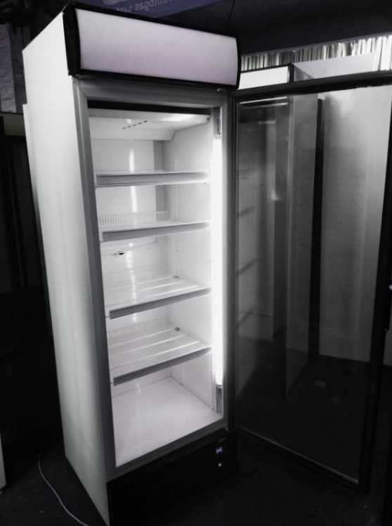 Холодильный шкаф-витрина. Двухдверный и однодверный Барный холодильник