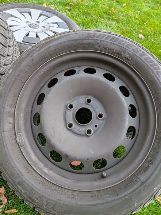 Felgi stalowe plus kołpaki audi 205/55R16