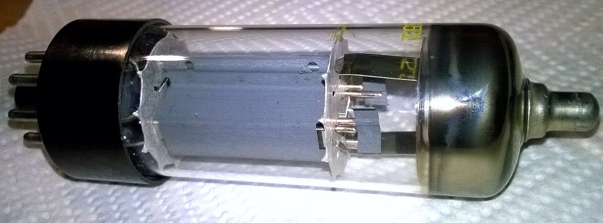 Lampa elektronowa RFT, PL 36, 737251, Pentoda mocy