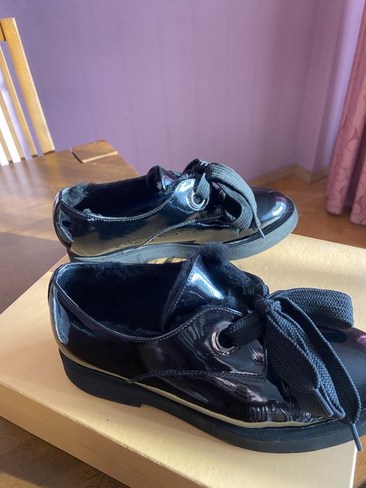 Черевички лакові