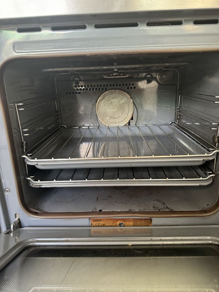 Forno de encastrar Zanussi