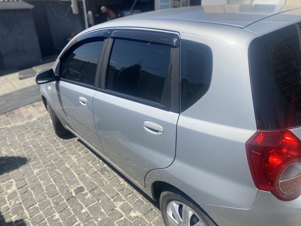 продам Chevrolet Aveo 1.4 2009 газ-бензин