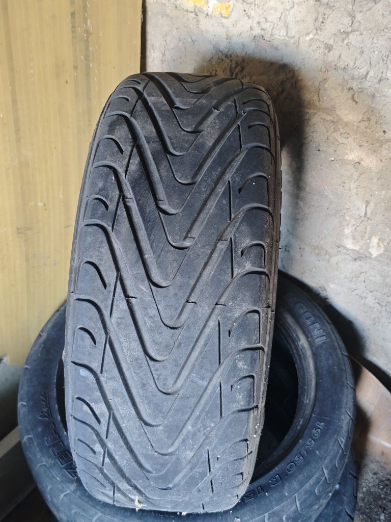 Продам резину 195 50 r15