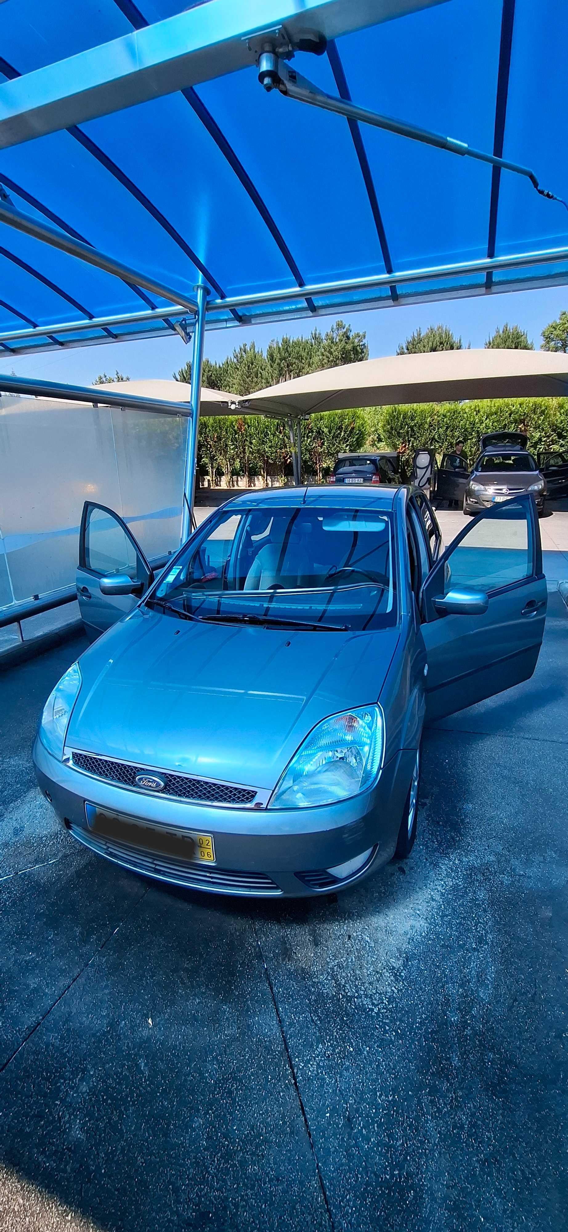 Vendo Ford Fiesta 2002 Motor Revisado