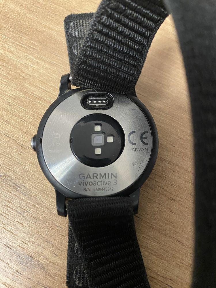 Garmin vivoactive 3