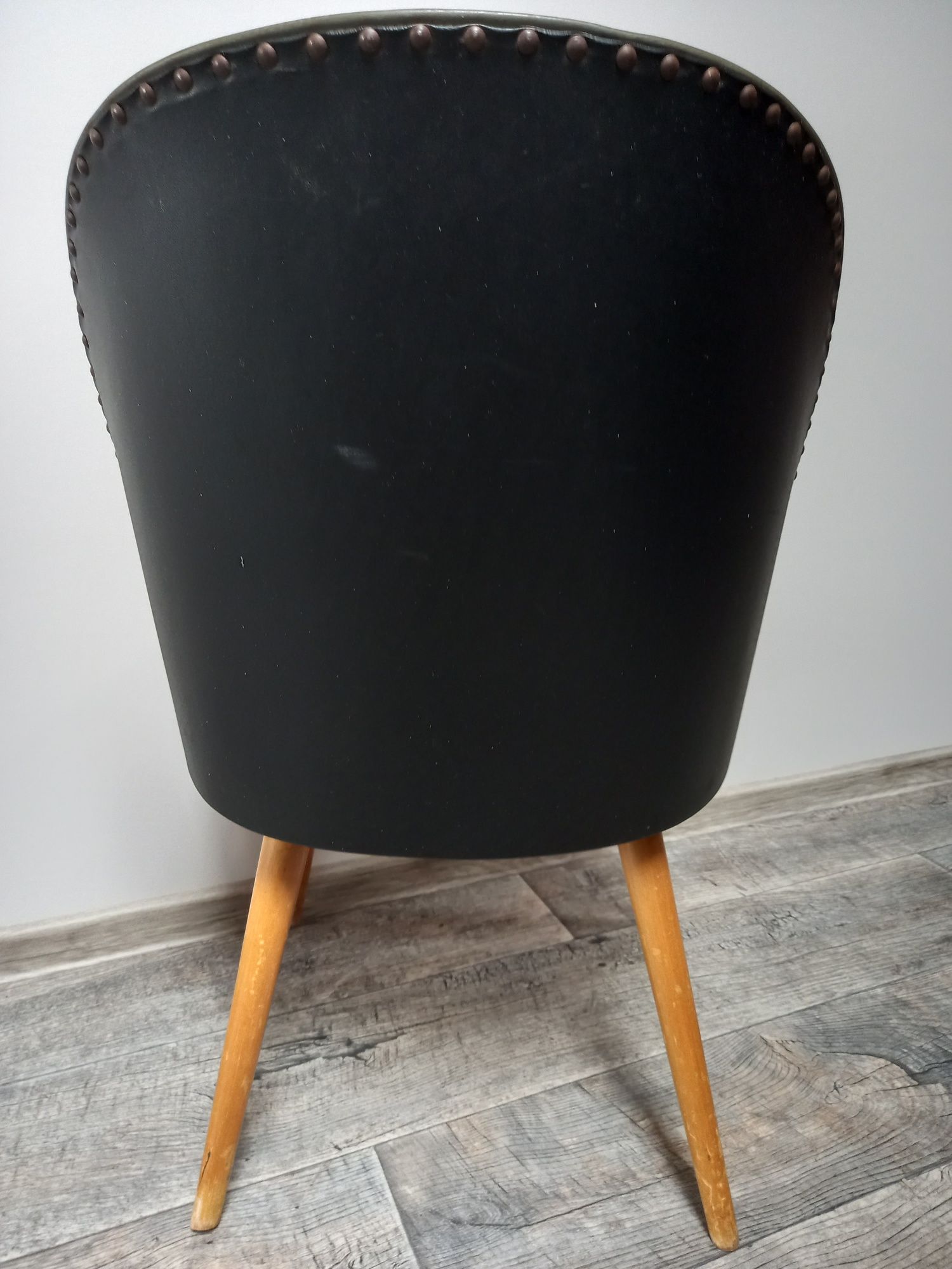 Stare krzesło patyczak muszelka THONET PRL