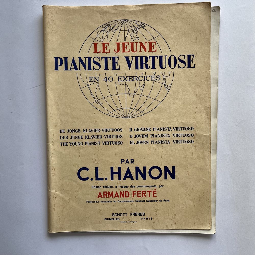 Hanon - Le Jeune Pianiste Virtuose en 40 Exercices