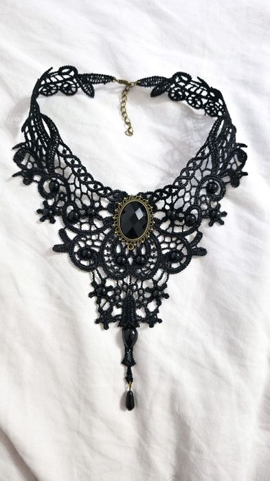 Czarny choker kolia gotycka złoty naszyjnik z koralikami gothic altern