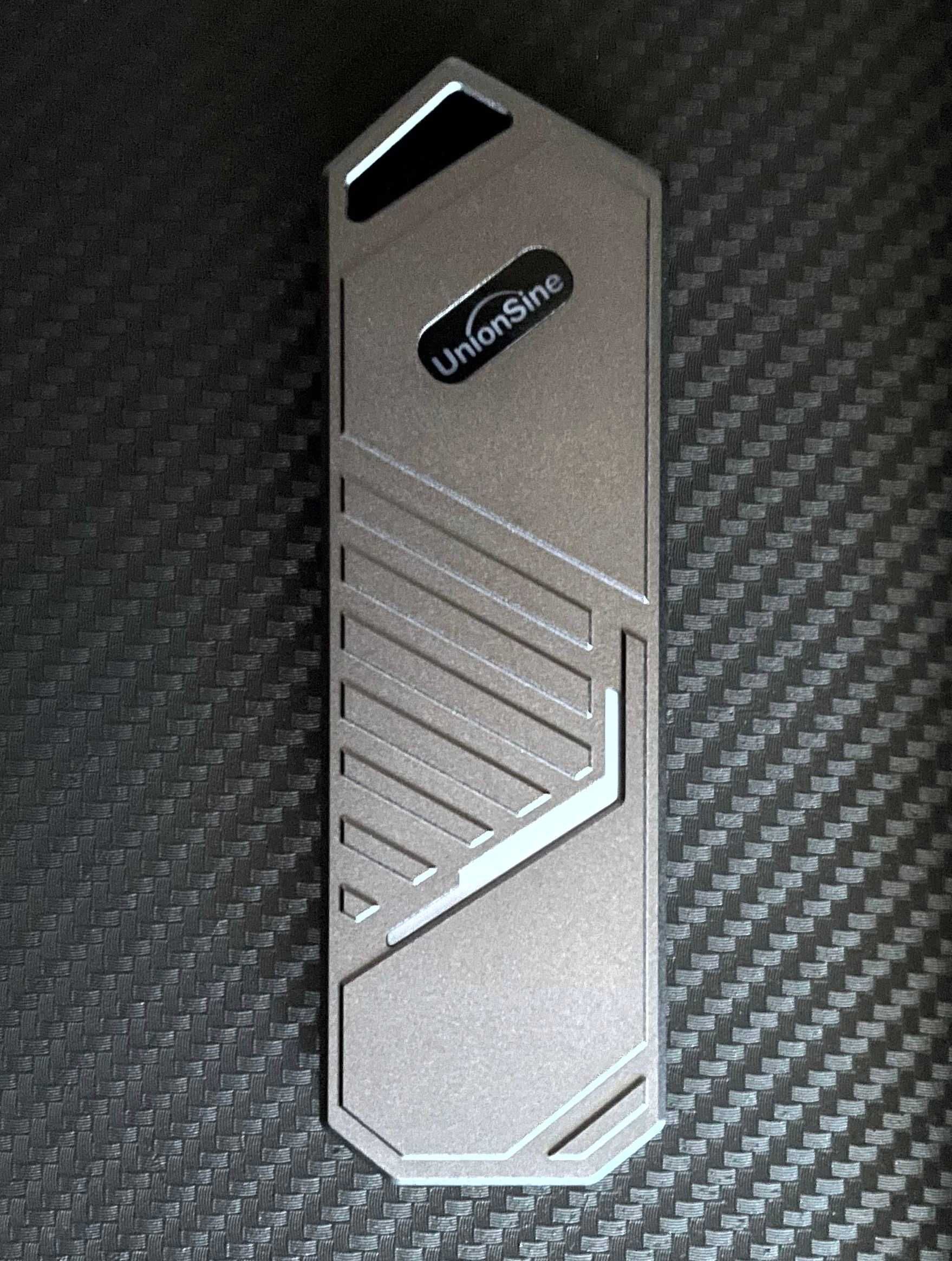 Obudowa dysku SSD M.2 NVMe USB-C 3.2 10Gbps LED