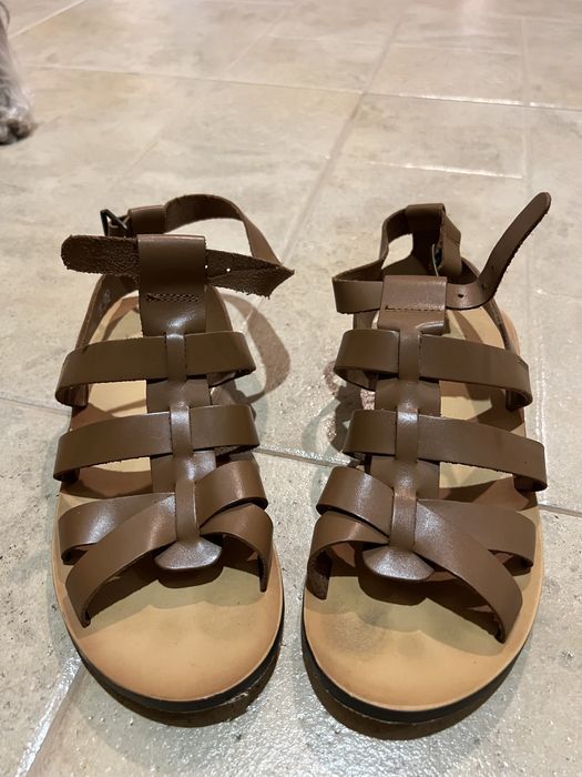 Сандалі Zara шкіряні р36