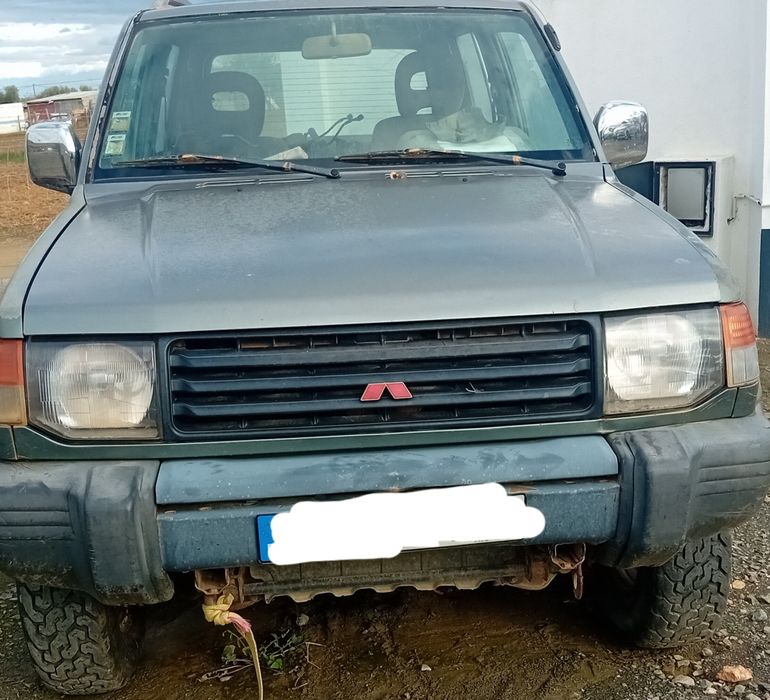 Mitsubishi pagero (completo)
