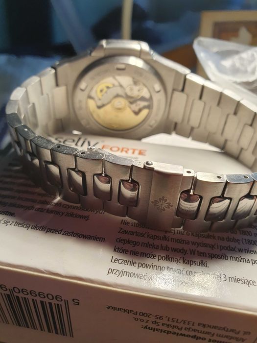 Sprzedam  zwykły  zegarek P.P.Nautilius z mojej prywatnej kolekcji