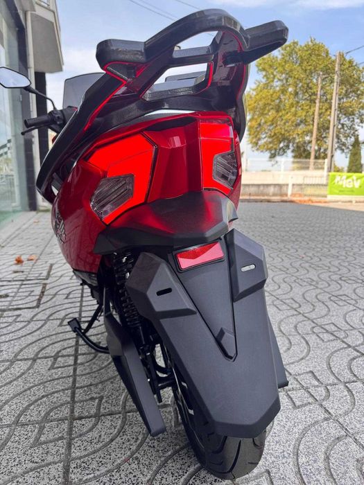 Mota Elétrica INVICTA NEILA - 125KM/H - NOVA