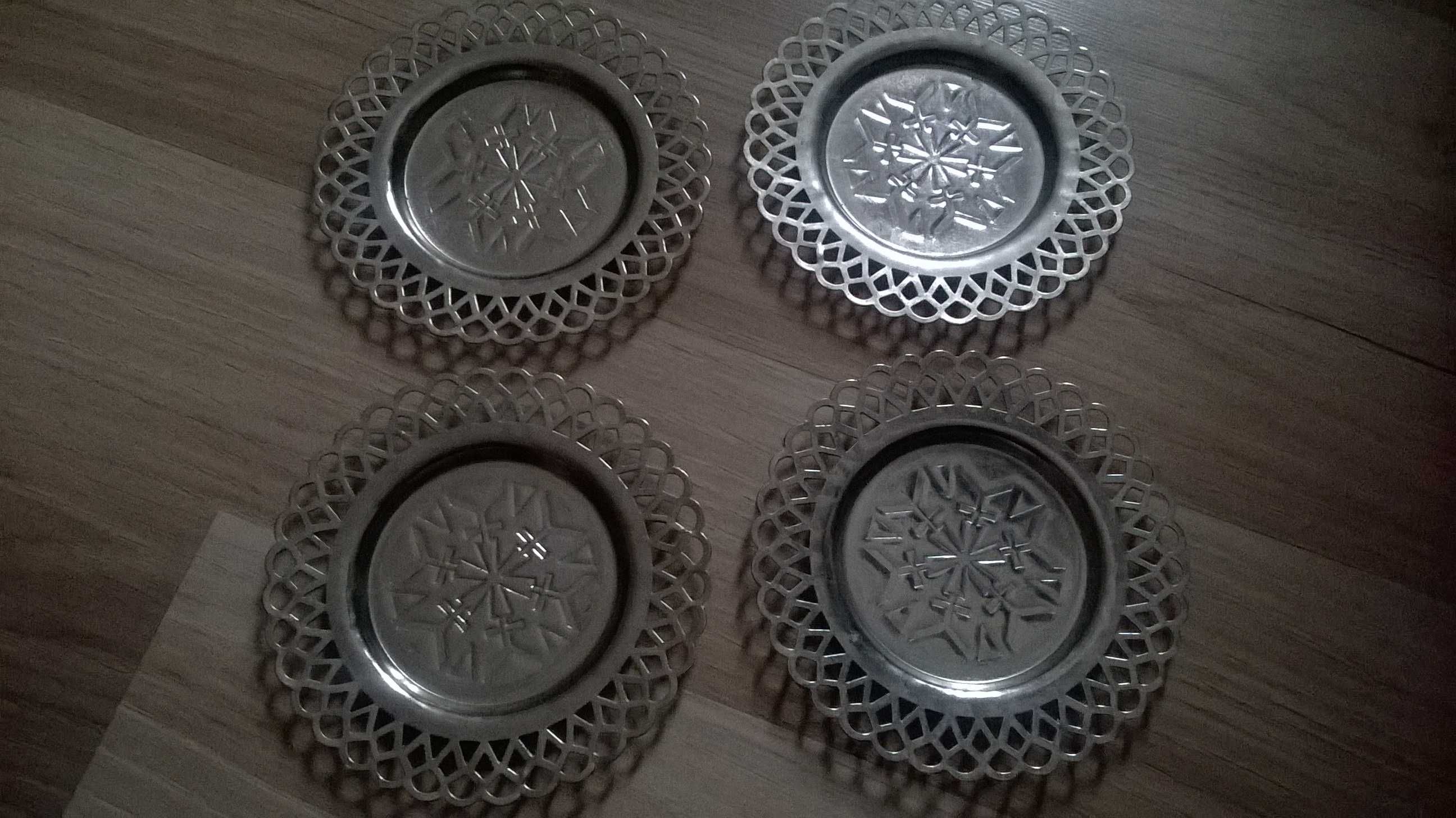 Podstawki pod szklanki, 4 szt., (motyw śnieżynka), spodek