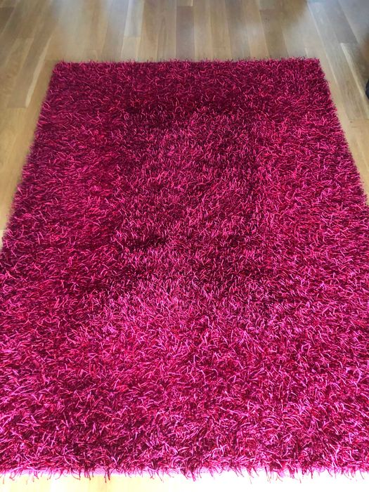 Vendo tapete Shaggy tons vermelhos