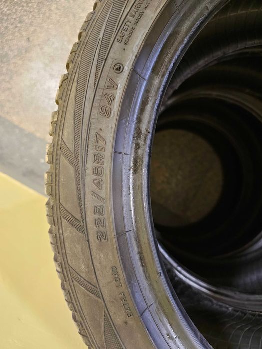 Opony zimowe 4x 225/45R17 Falken Eurowinter HS01 z rantem ochraniajacy